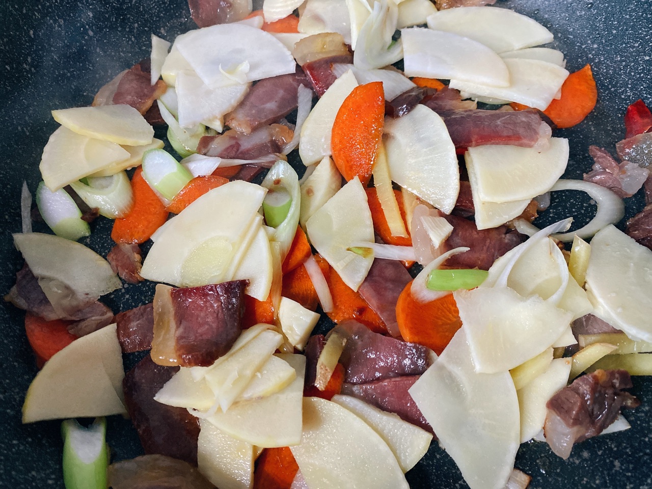 12月抓紧时间吃“冬天第一鲜”,这菜一上桌就被抢光,要常吃休闲区蓝鸢梦想 - Www.slyday.coM 12月抓紧时间吃“冬天第一鲜”,这菜一上桌就被抢光,要常吃休闲区蓝鸢梦想 - Www.slyday.coM