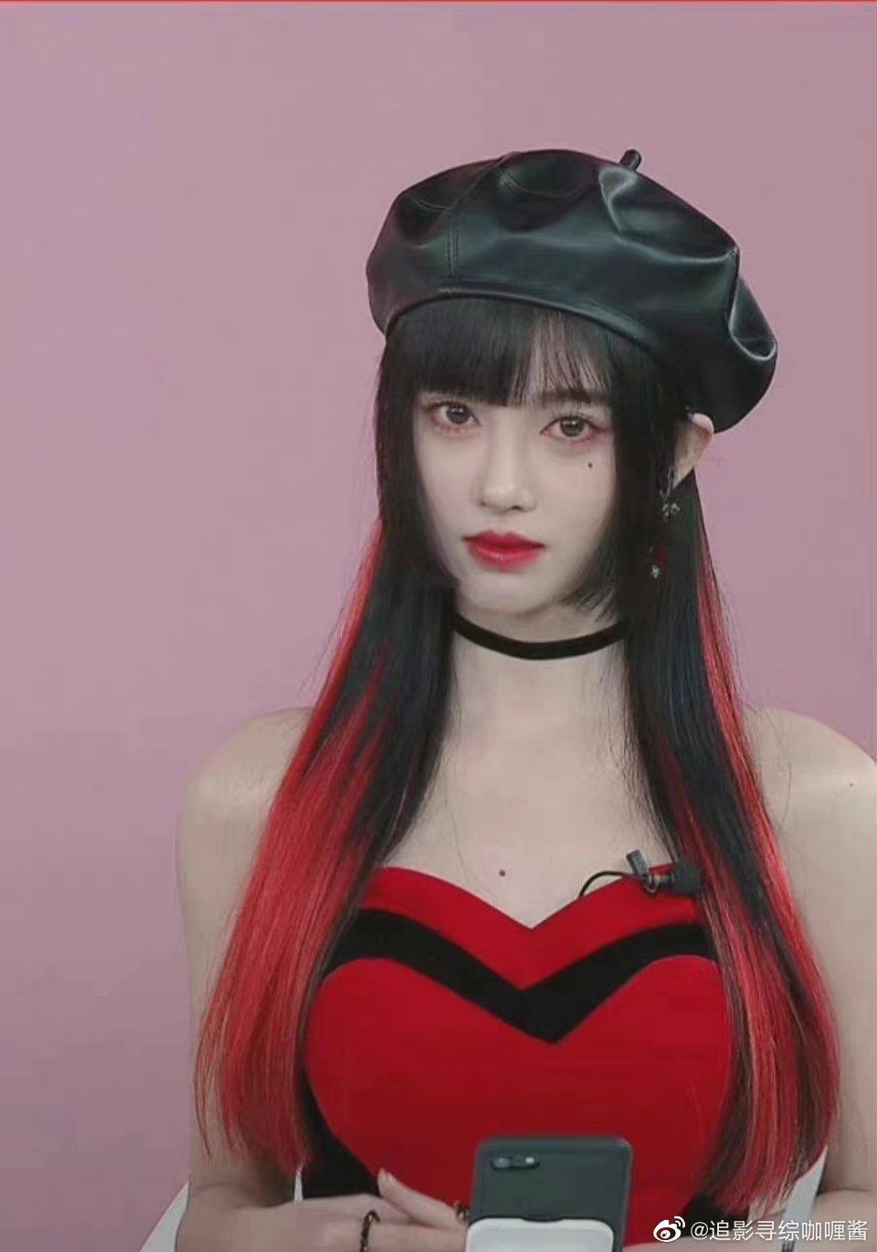 鞠婧祎活动造型公主切红色挑染今天也是被鞠姐美到的一天