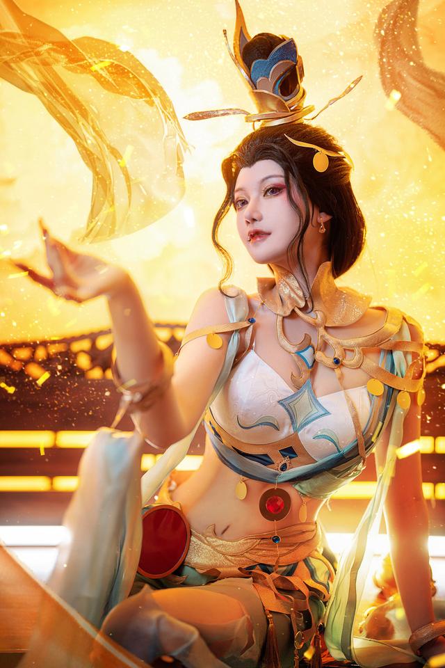 王者荣耀貂蝉遇见胡旋cosplay