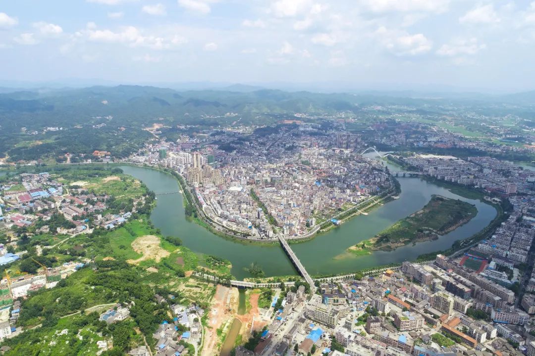 乡村振兴在希望的田野上从湖南平江到江西兴国碧桂园发力打通最后一