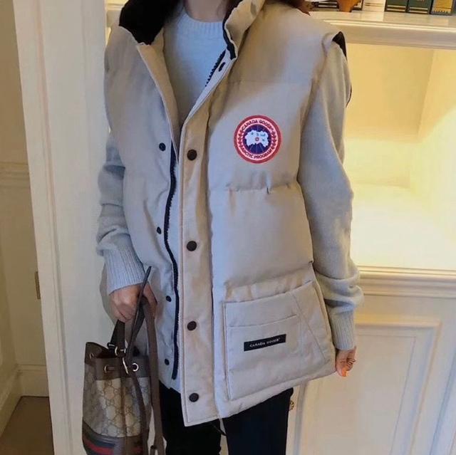 为什么当代00后，宁愿跟风穿“假大鹅”，也不爱中国波司登？休闲区蓝鸢梦想 - Www.slyday.coM