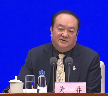 北京冬奥组委疫情防控办公室副主任黄春介绍,严格闭环管理,守住疫情