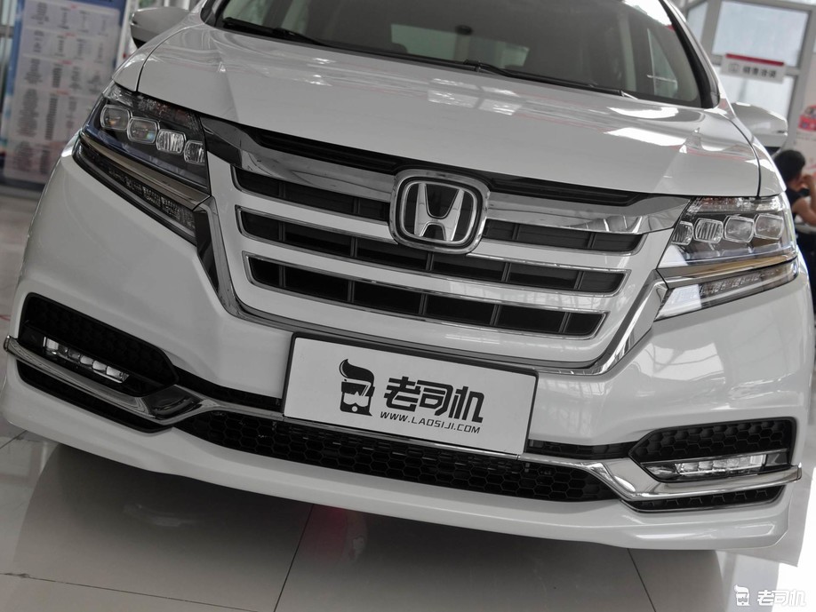 30万左右怎么选？艾力绅 VS 威然