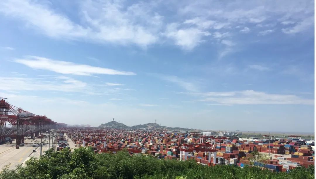 洋山港,位于浙江省舟山市.马云飞摄