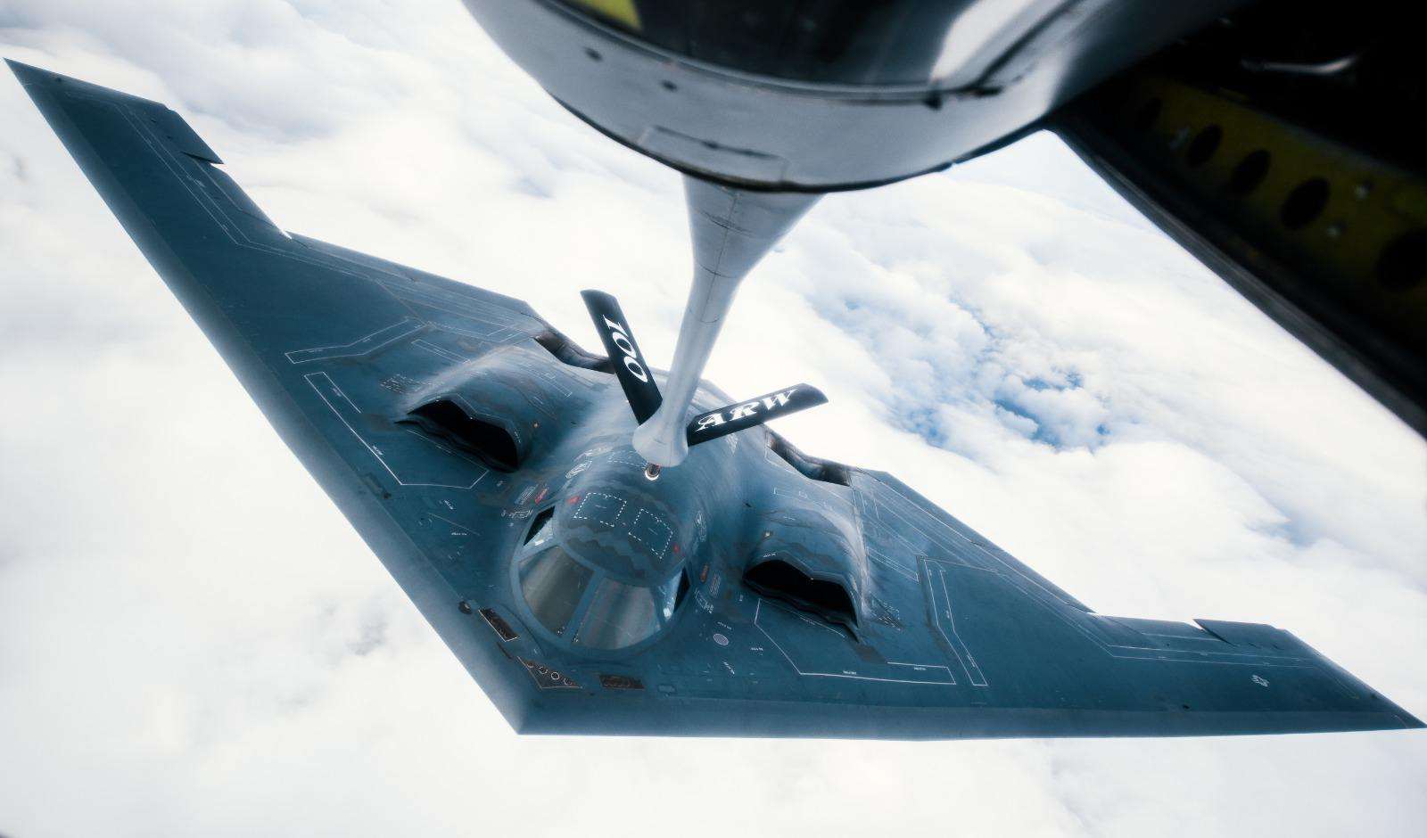B-2隐形轰炸机_B-2隐形轰炸机最新消息,新闻,图片,视频_聚合阅读_新浪网