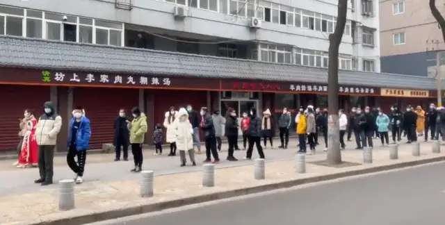 西安封闭管理首日记：怀旧，又有些不同，软硬熬过这程休闲区蓝鸢梦想 - Www.slyday.coM