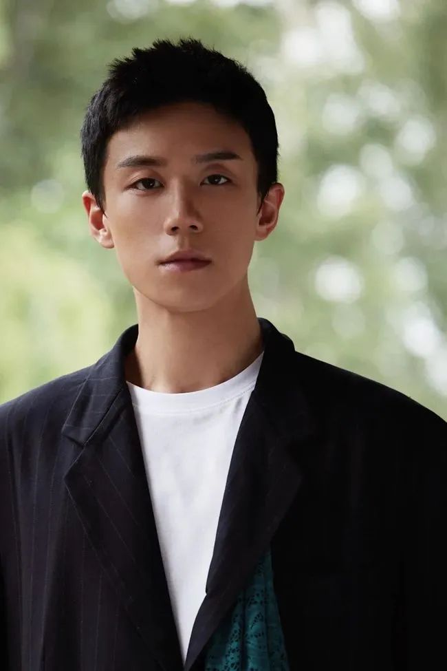 曾出演多档爆剧终凭爱很美味走红周澄奥的魅力远不止身材