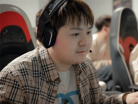 TES官微亲自下场？发IG对战海报内容满满，给粉丝的回应意味深长|队标|战队|官微_新浪新闻