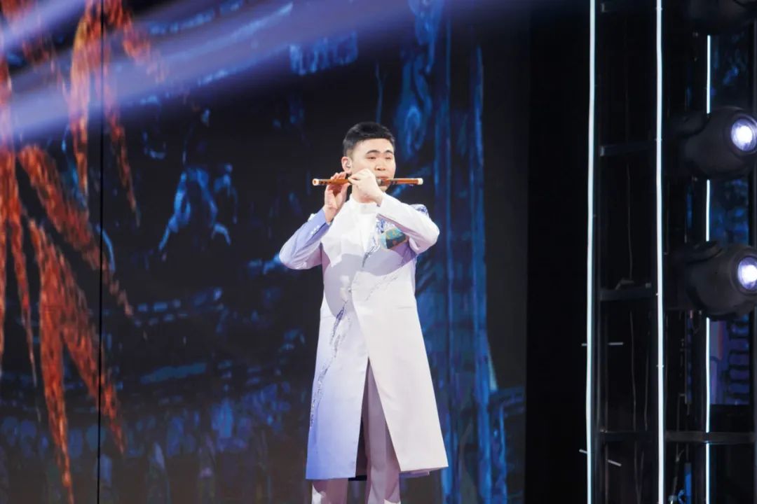 “国乐之城”今晚盛大开启，青春乐手初舞台惊艳四方休闲区蓝鸢梦想 - Www.slyday.coM