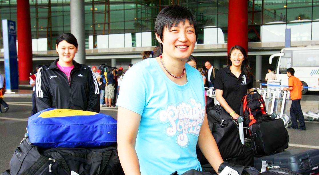 18岁女排小将异军突起打球像杨昊连续三场比赛高光要圈粉了