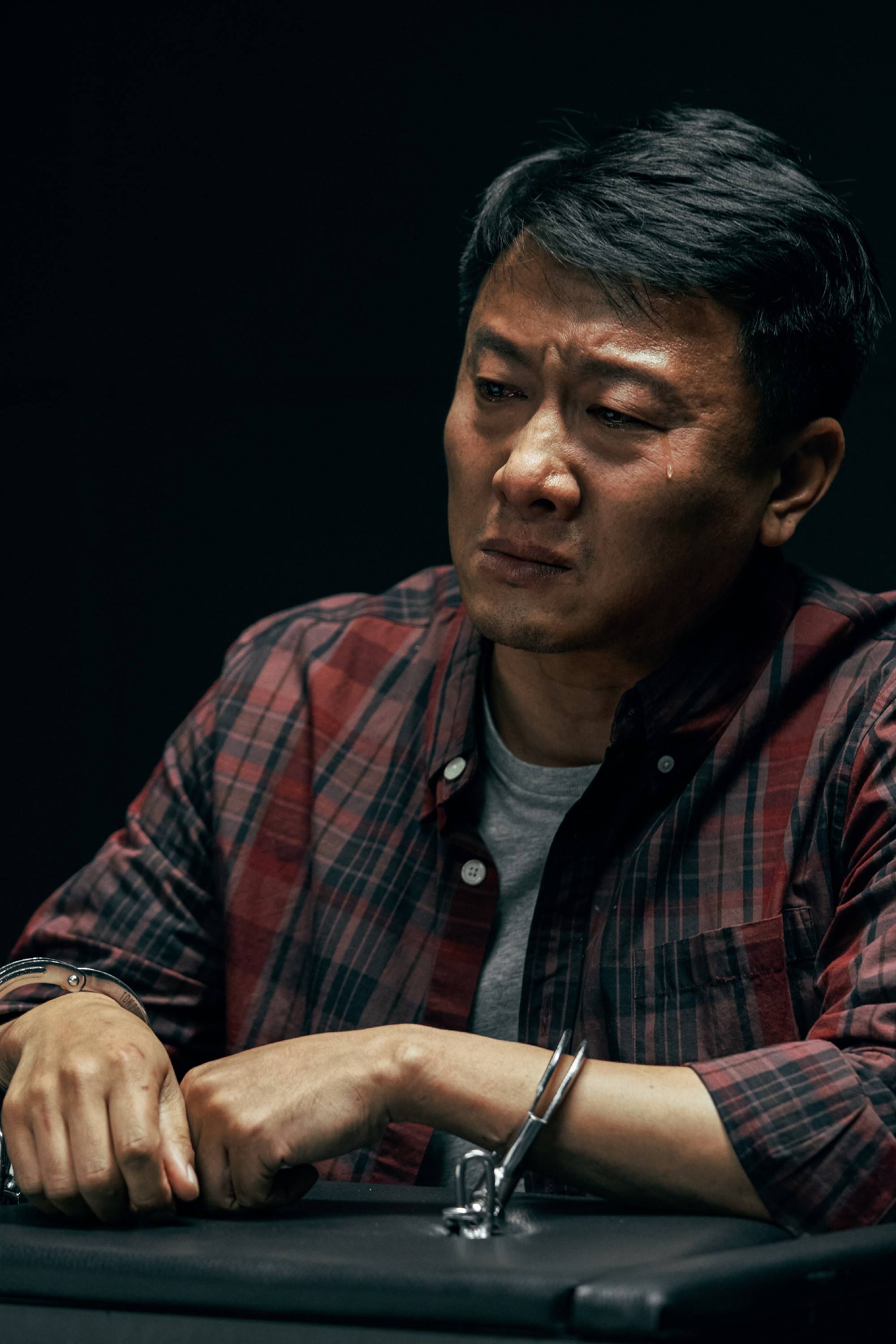 房子斌对手饰间谍角色情绪转变复杂堪称教科书级表演