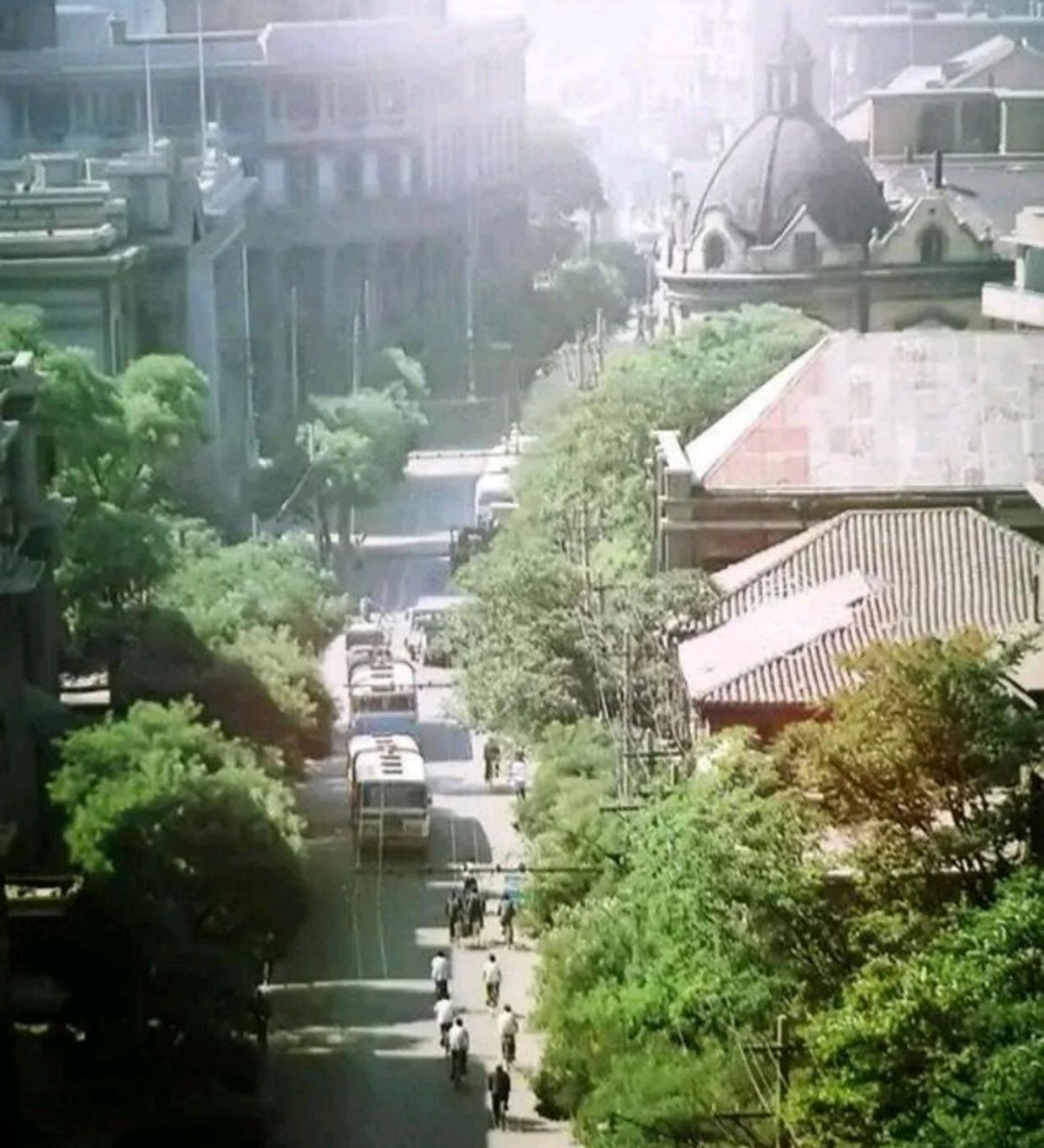 天津老照片,1985年的“老场景”,看下当年的街头景象你见过没?休闲区蓝鸢梦想 - Www.slyday.coM 天津老照片,1985年的“老场景”,看下当年的街头景象你见过没?休闲区蓝鸢梦想 - Www.slyday.coM