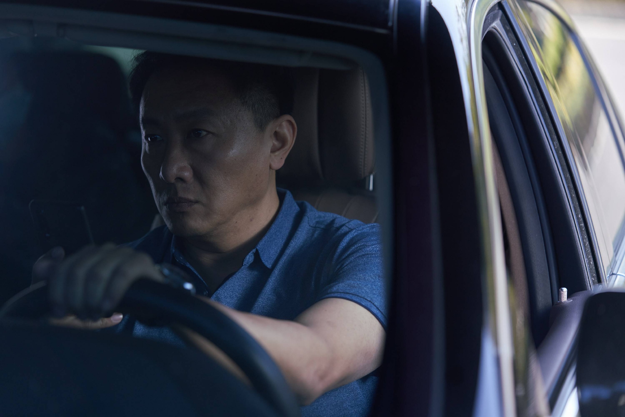 房子斌对手饰间谍角色情绪转变复杂堪称教科书级表演