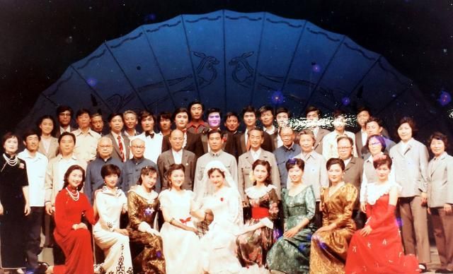 90年代的模特有多惊艳,旧照曝光:自信乐观的女人,有多可怕?休闲区蓝鸢梦想 - Www.slyday.coM 90年代的模特有多惊艳,旧照曝光:自信乐观的女人,有多可怕?休闲区蓝鸢梦想 - Www.slyday.coM