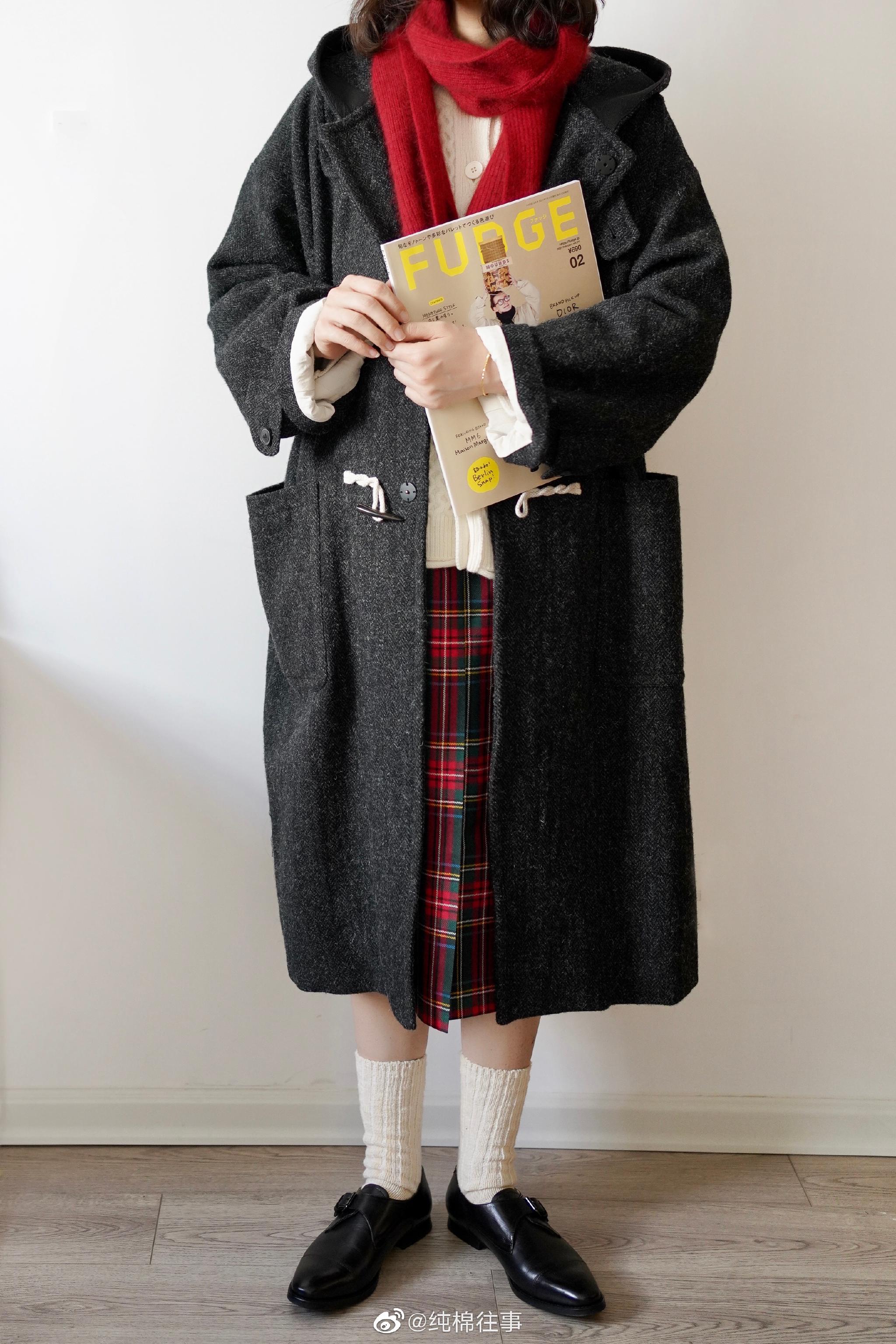 但是圣诞氛围感可不能丢,分享一下我的圣诞搭配给可爱的你们,一起