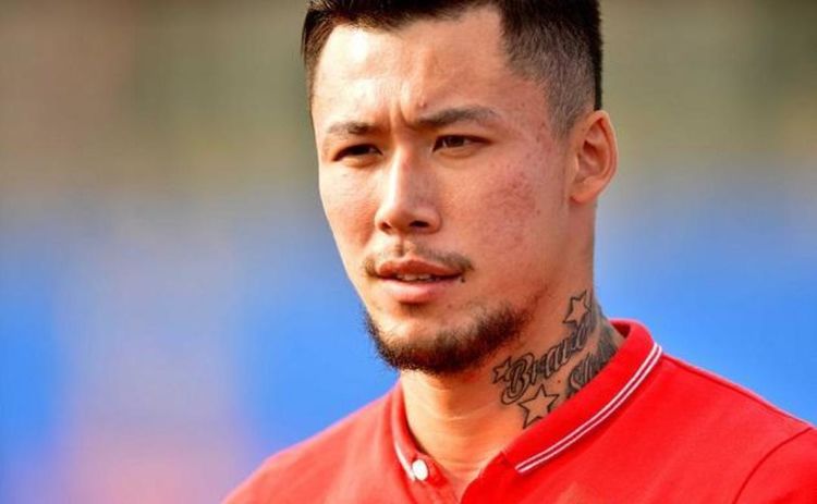 中国的拉莫斯男足队长张琳芃国足后卫的灵魂人物