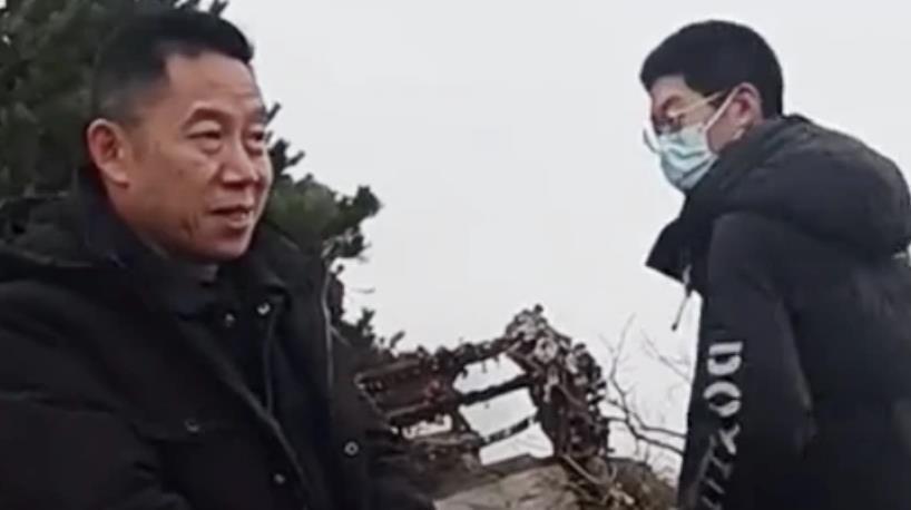 孙卓妈妈晒父子合照,孙海洋像热恋期姑娘,想跟儿子拍照怕被嫌弃休闲区蓝鸢梦想 - Www.slyday.coM 孙卓妈妈晒父子合照,孙海洋像热恋期姑娘,想跟儿子拍照怕被嫌弃休闲区蓝鸢梦想 - Www.slyday.coM