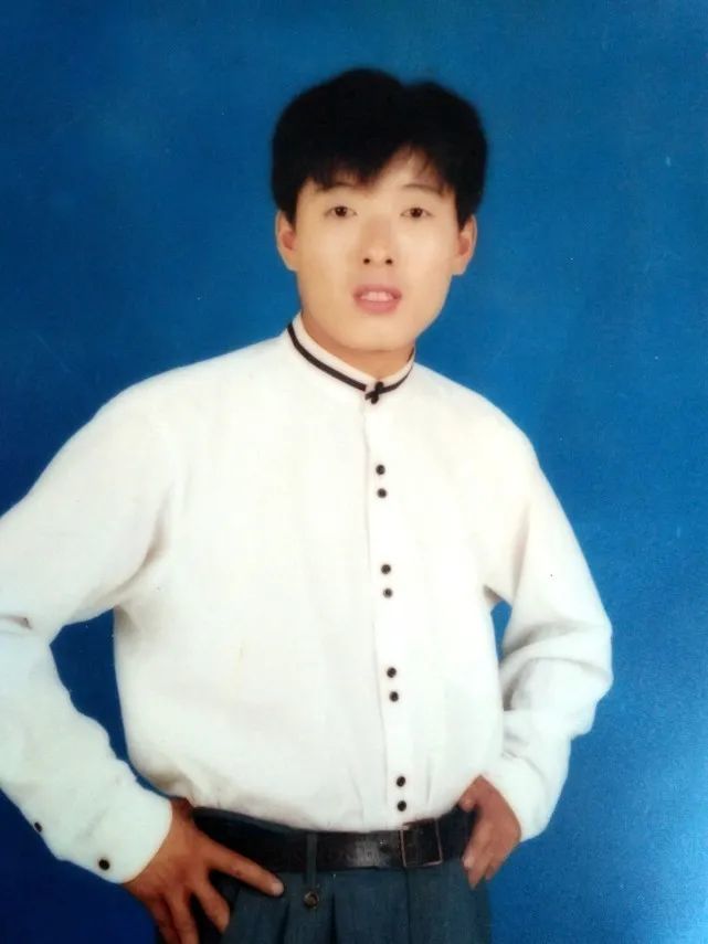 网友晒结婚前后对比照片：老公从帅小伙变成小老头，看哭无数人休闲区蓝鸢梦想 - Www.slyday.coM