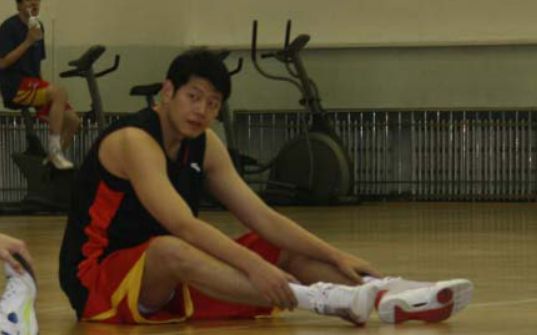 莫科：结婚5个月妻子离世,一夜白头,再婚后依旧赡养前妻父母休闲区蓝鸢梦想 - Www.slyday.coM