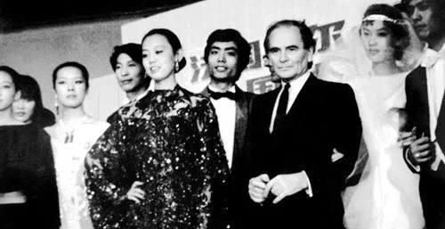 90年代的模特有多惊艳,旧照曝光:自信乐观的女人,有多可怕?休闲区蓝鸢梦想 - Www.slyday.coM 90年代的模特有多惊艳,旧照曝光:自信乐观的女人,有多可怕?休闲区蓝鸢梦想 - Www.slyday.coM