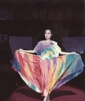 90年代的模特有多惊艳,旧照曝光:自信乐观的女人,有多可怕?休闲区蓝鸢梦想 - Www.slyday.coM 90年代的模特有多惊艳,旧照曝光:自信乐观的女人,有多可怕?休闲区蓝鸢梦想 - Www.slyday.coM