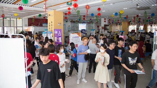 无锡：“四点”发力 把党史学习教育成果转化为惠民成效休闲区蓝鸢梦想 - Www.slyday.coM