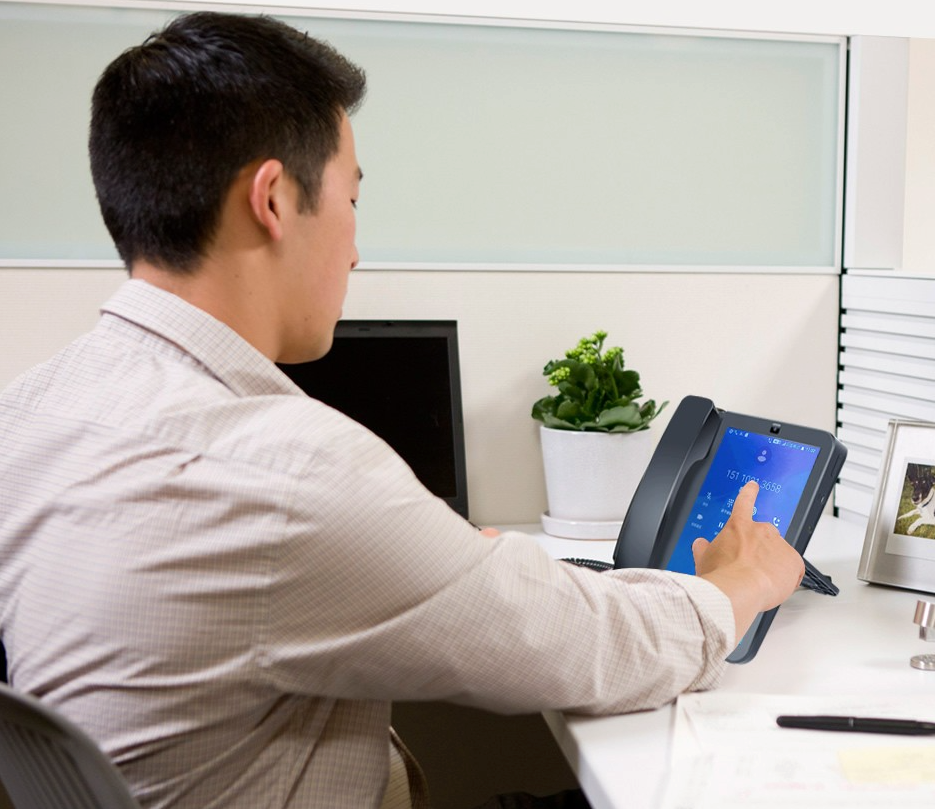 被苹果亲手放弃的iPhone，居然杀回来了休闲区蓝鸢梦想 - Www.slyday.coM