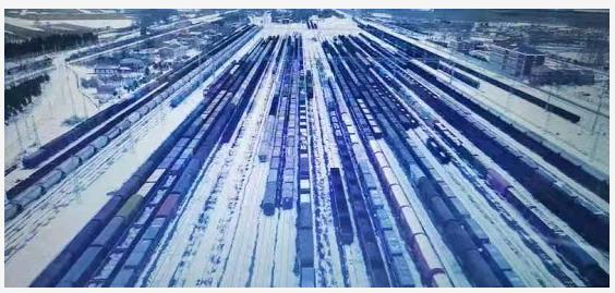 中国铁路哈尔滨局集团有限公司三间房站是中国最北编组站,位于滨洲,平