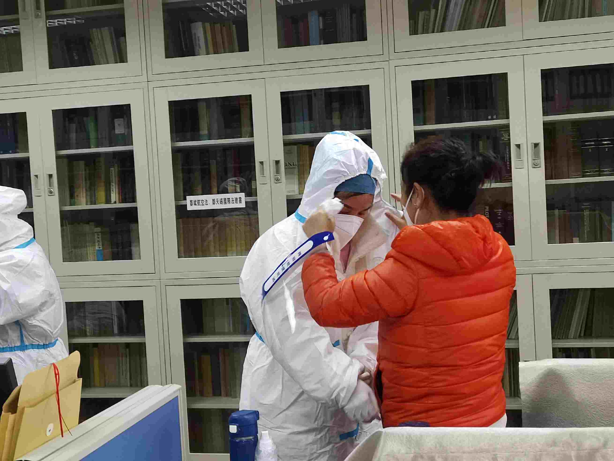 疫情下的西安考研：试卷消杀30分钟休闲区蓝鸢梦想 - Www.slyday.coM