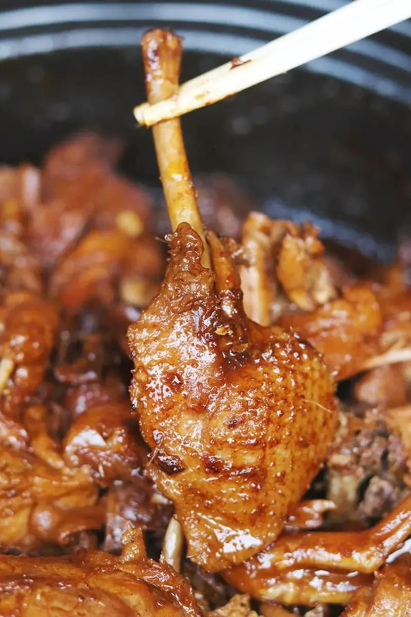 观方好物 | 上过"金砖峰会"的姜母鸭,凭什么传承了千年?|保质期|姜母