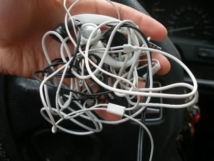 被苹果亲手放弃的iPhone，居然杀回来了休闲区蓝鸢梦想 - Www.slyday.coM