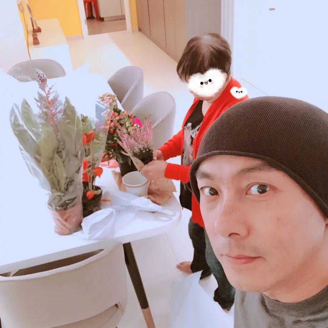 结婚3次都娶同一个女人，17年无子，老男人的爱情故事比偶像剧好看休闲区蓝鸢梦想 - Www.slyday.coM