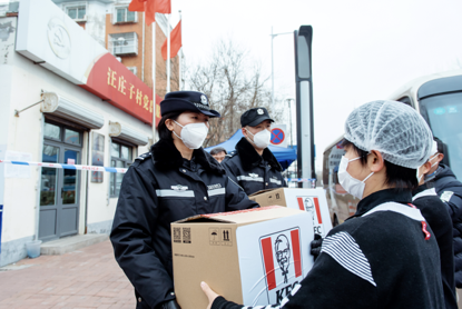 百份爱心餐致敬战“疫”一线守护者休闲区蓝鸢梦想 - Www.slyday.coM