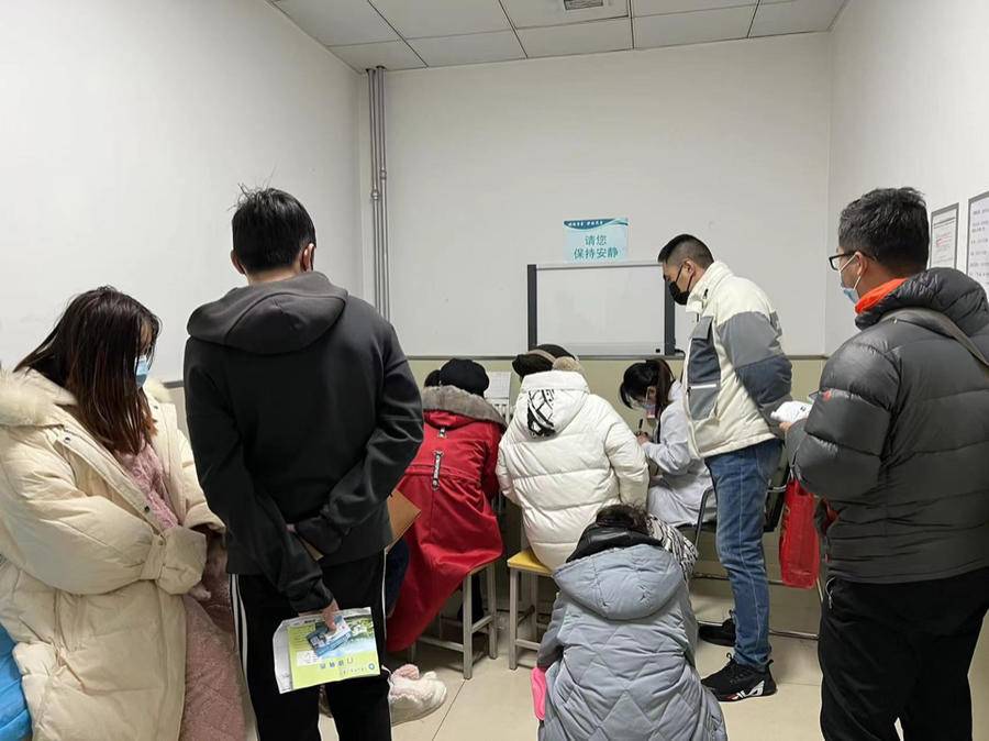关于世纪坛医院急诊科医生黄牛挂号合理收费的信息