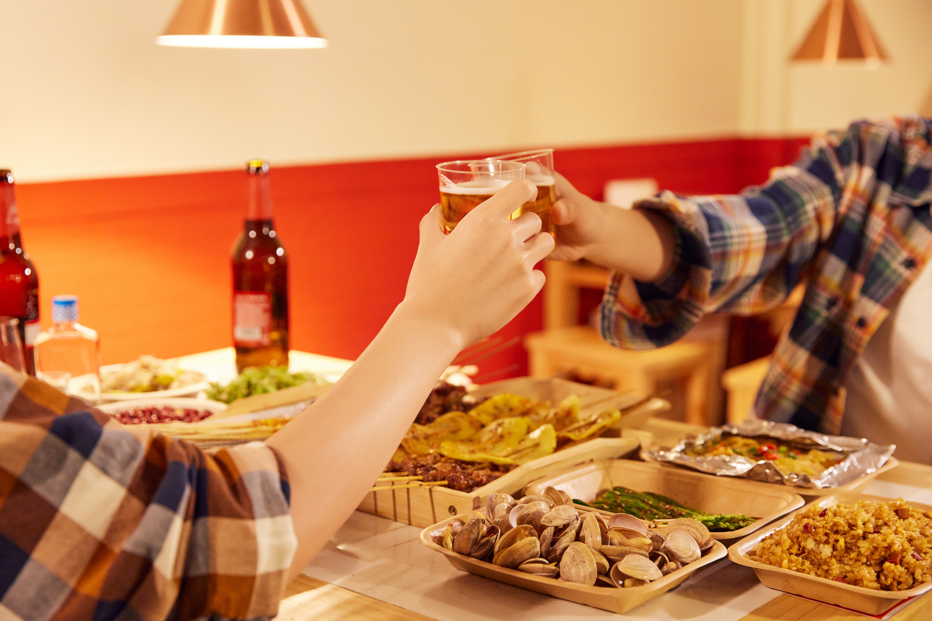“鸡贼男”到底有多奇葩:把抠门当节俭,把算计当浪漫休闲区蓝鸢梦想 - Www.slyday.coM “鸡贼男”到底有多奇葩:把抠门当节俭,把算计当浪漫休闲区蓝鸢梦想 - Www.slyday.coM