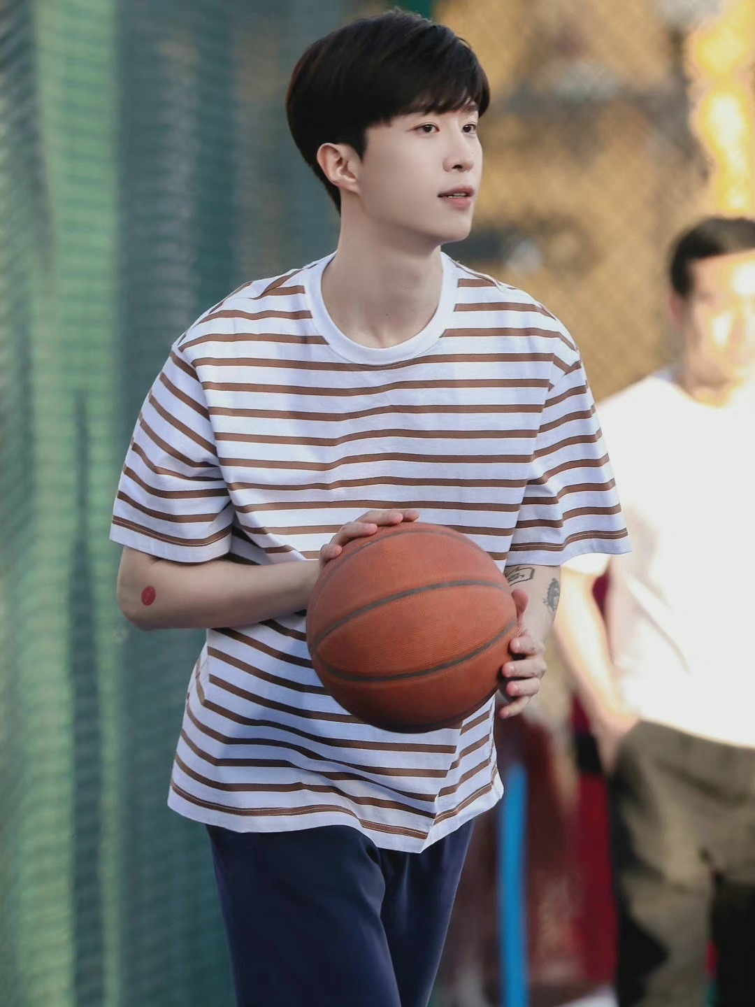 范丞丞真的好适合校服子!快快拍校园剧康康