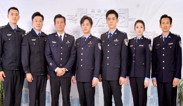 反腐剧一念无间尹正演绎热血刑警与佟大为兄弟情深