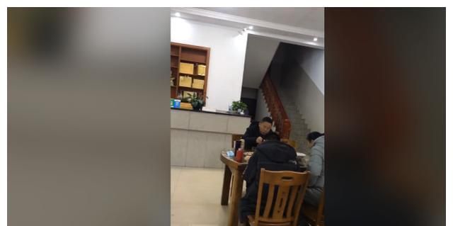 网传孙卓学校已确认，一家三口吃团圆饭，孙海洋喝酒庆祝休闲区蓝鸢梦想 - Www.slyday.coM