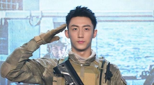 肖战、黄景瑜《王牌部队》今晚开播，磨掉青春岁月，磨不去战友情休闲区蓝鸢梦想 - Www.slyday.coM