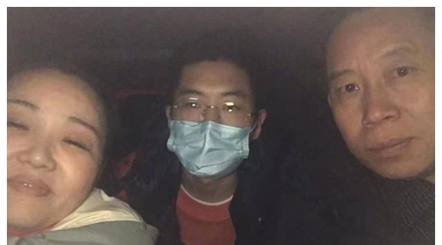 网传孙卓学校已确认，一家三口吃团圆饭，孙海洋喝酒庆祝休闲区蓝鸢梦想 - Www.slyday.coM