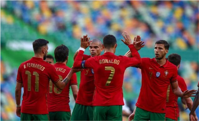 C罗带领的葡萄牙国家队，在16年欧洲杯上夺冠，含金量到底如何？休闲区蓝鸢梦想 - Www.slyday.coM