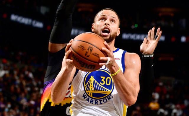 完胜太阳！库里打爆太阳三巨头，勇士夺冠已经没对手！休闲区蓝鸢梦想 - Www.slyday.coM