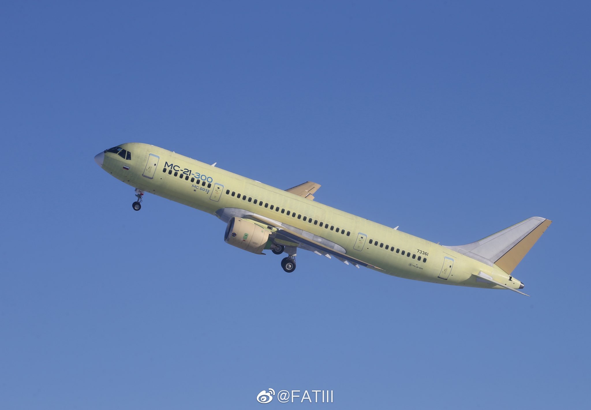 首架使用俄制复合材料的mc-21-300昨天完成首飞|复合材料|舱门|空客