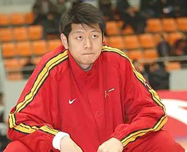 女篮王凡葬礼上莫科一夜白头,再婚娶亚洲蝶后,一同赡养前岳父母休闲区蓝鸢梦想 - Www.slyday.coM 女篮王凡葬礼上莫科一夜白头,再婚娶亚洲蝶后,一同赡养前岳父母休闲区蓝鸢梦想 - Www.slyday.coM