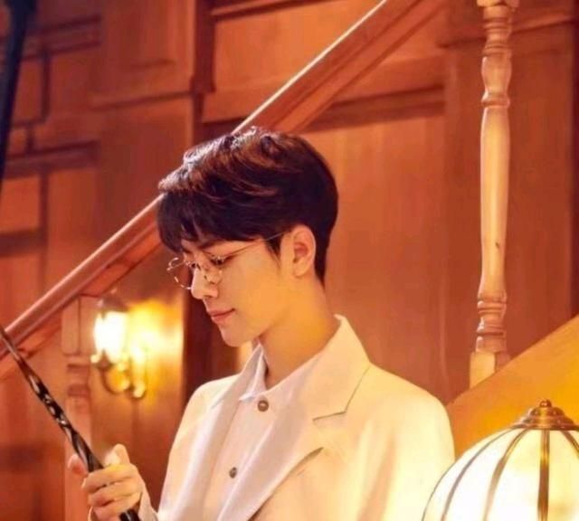 肖战《王牌部队》备播状态，不排除先网后台，或将“空降”？休闲区蓝鸢梦想 - Www.slyday.coM