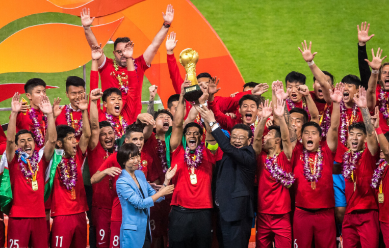 今晚见证:山东泰山中超夺冠,虽有小遗憾,但将成为中超历史第一休闲区蓝鸢梦想 - Www.slyday.coM 今晚见证:山东泰山中超夺冠,虽有小遗憾,但将成为中超历史第一休闲区蓝鸢梦想 - Www.slyday.coM