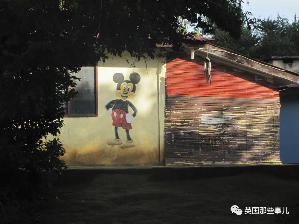 被东帝汶视作国家英雄的传教士，却在自己的孤儿院里性侵女孩。曝光后，依然有大批支持者休闲区蓝鸢梦想 - Www.slyday.coM