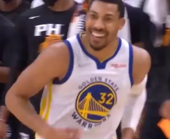 勇士vs太阳：库里的队友们 为啥拼得这么快乐？休闲区蓝鸢梦想 - Www.slyday.coM