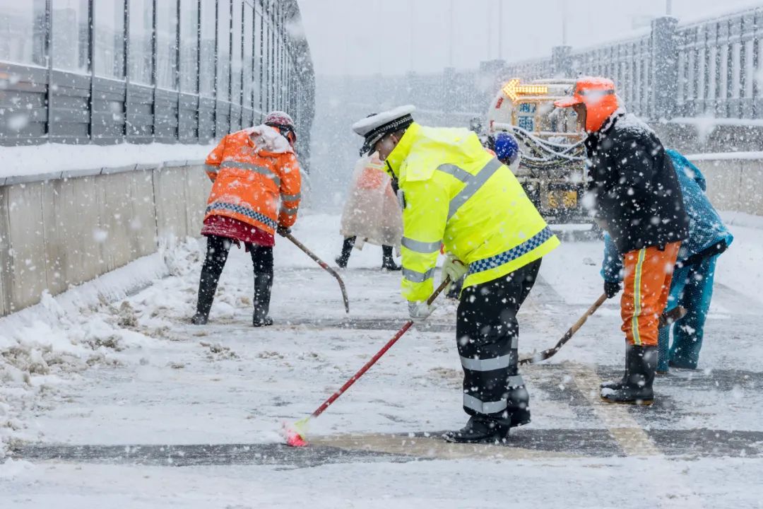 湖南多地停课放假！这些列车停运！长沙交警：非必要不出行！休闲区蓝鸢梦想 - Www.slyday.coM