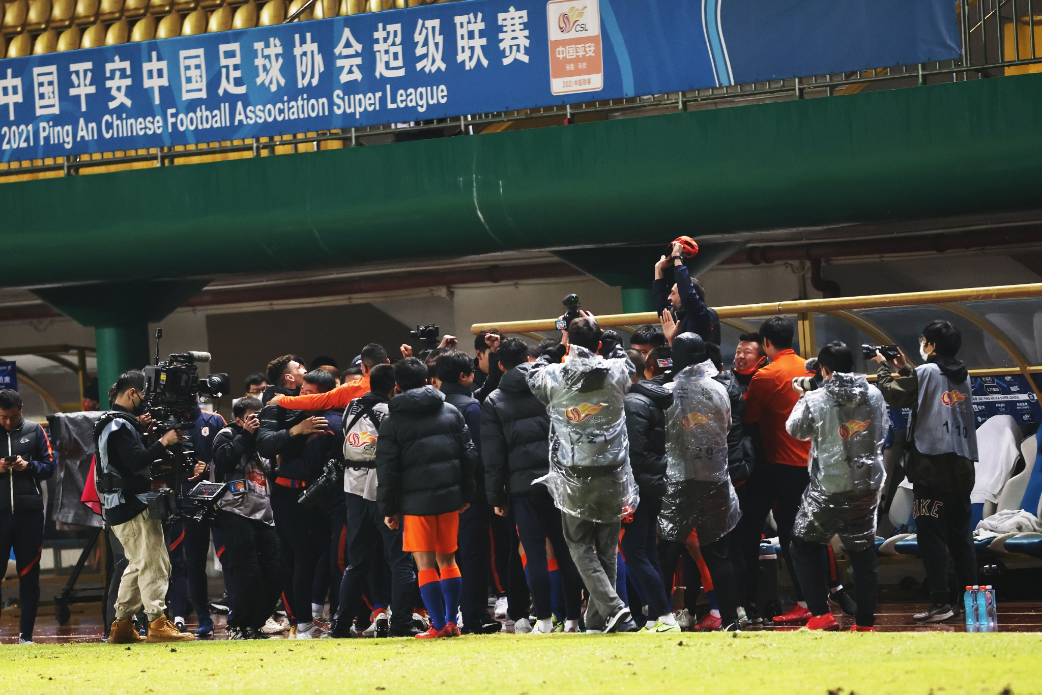 足球——中超：山东泰山胜河北 提前夺冠休闲区蓝鸢梦想 - Www.slyday.coM